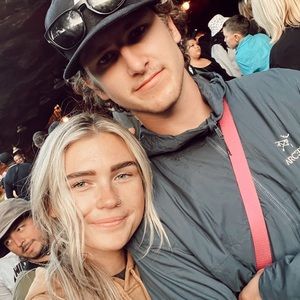 Meet your Posher, Delainee